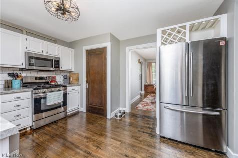 1324 Colegate Drive Marietta OH 45750