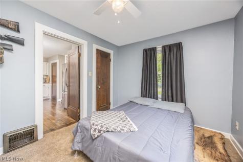 1324 Colegate Drive Marietta OH 45750