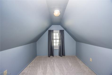 1324 Colegate Drive Marietta OH 45750