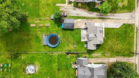1324 Colegate Drive Marietta OH 45750