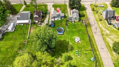 1324 Colegate Drive Marietta OH 45750