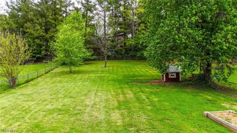 1324 Colegate Drive Marietta OH 45750