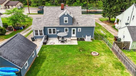1324 Colegate Drive Marietta OH 45750
