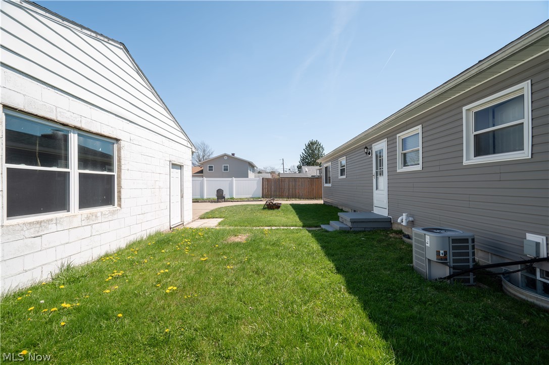 739 Notre Dame Avenue Austintown OH 44515