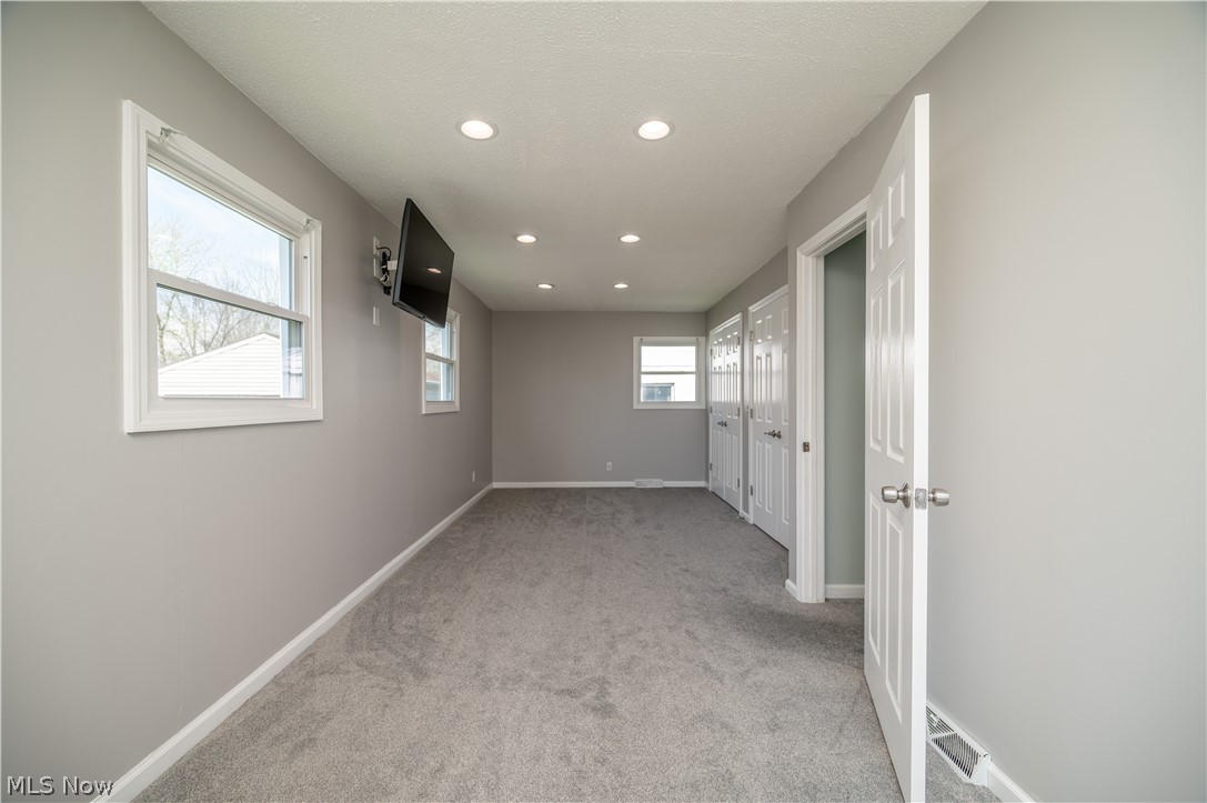 739 Notre Dame Avenue Austintown OH 44515