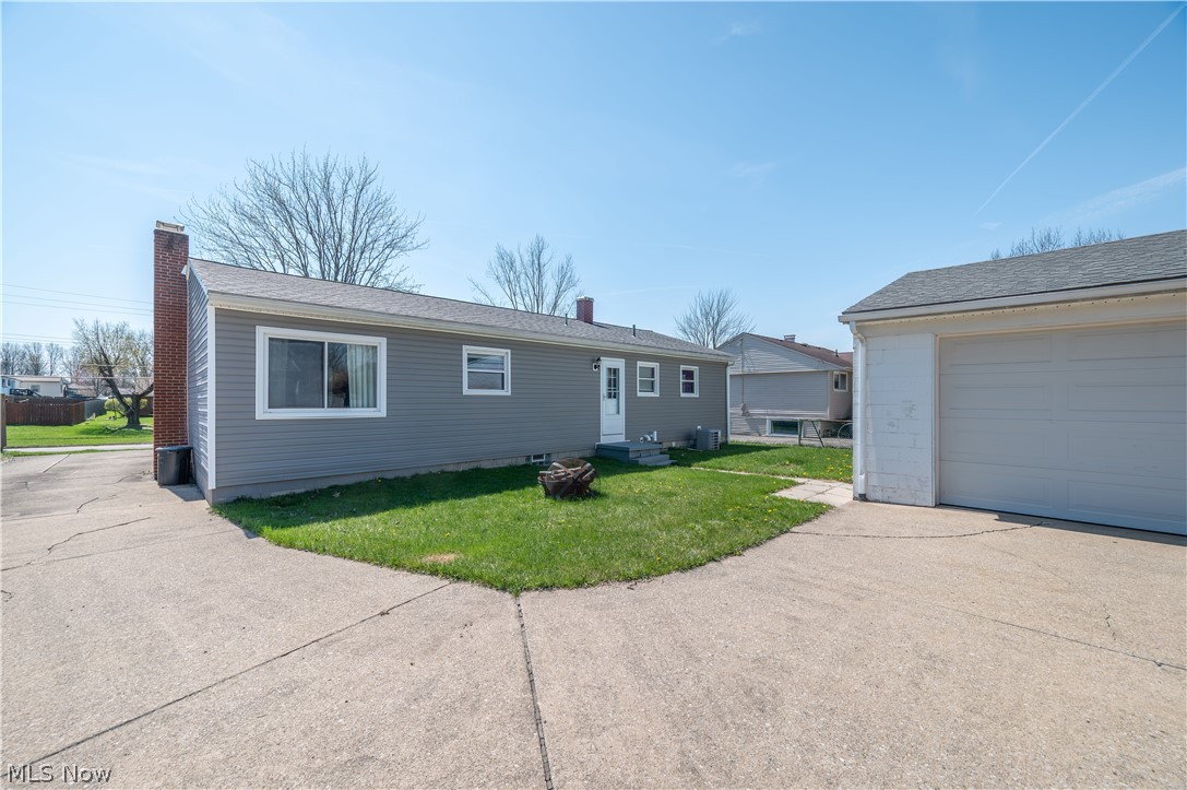 739 Notre Dame Avenue Austintown OH 44515