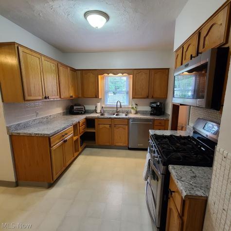 4935 Henry Street Garfield Heights OH 44125