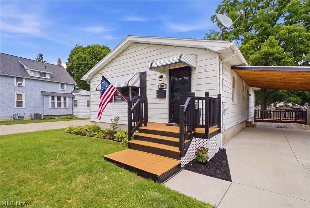 2849 Hudson Drive Cuyahoga Falls OH 44221