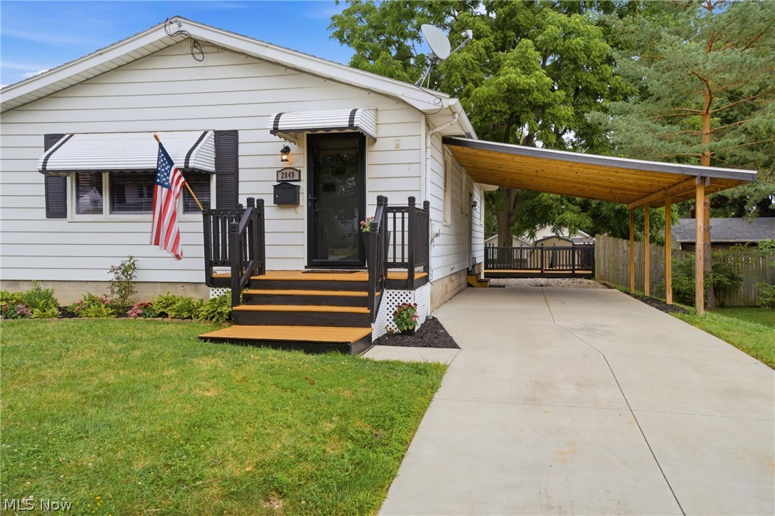 2849 Hudson Drive Cuyahoga Falls OH 44221