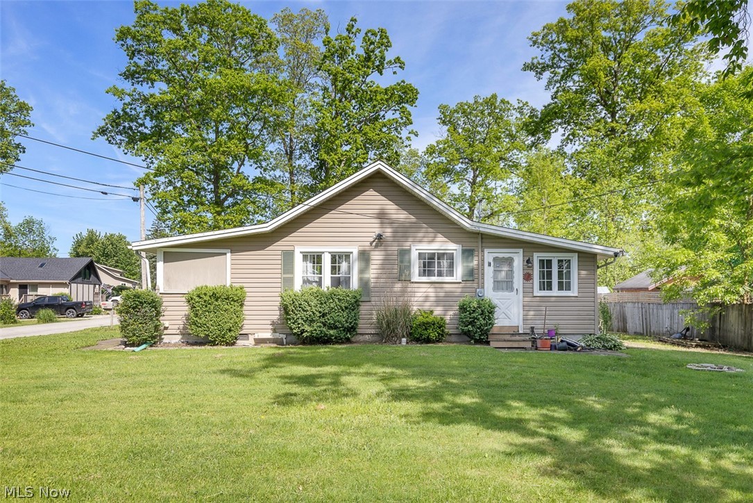 241 Tanglewood Trail Chippewa Lake OH 44215