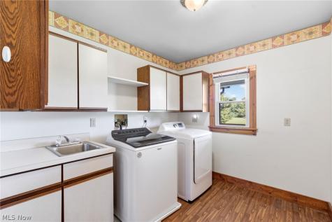 22525 Smith Northwest Road North Benton OH 44449