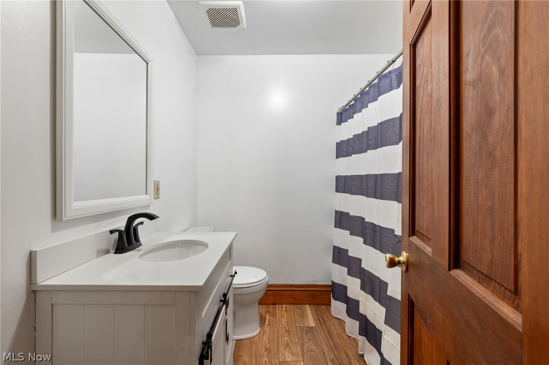 22525 Smith Northwest Road North Benton OH 44449