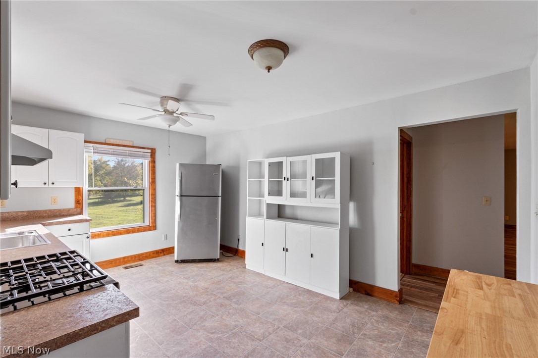 22525 Smith Northwest Road North Benton OH 44449