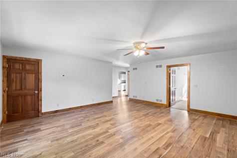 22525 Smith Northwest Road North Benton OH 44449