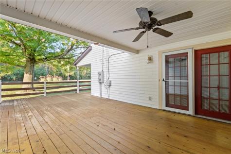 22525 Smith Northwest Road North Benton OH 44449