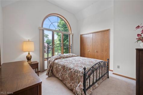 10683 Tudor Circle North Royalton OH 44133
