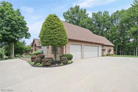 10683 Tudor Circle North Royalton OH 44133