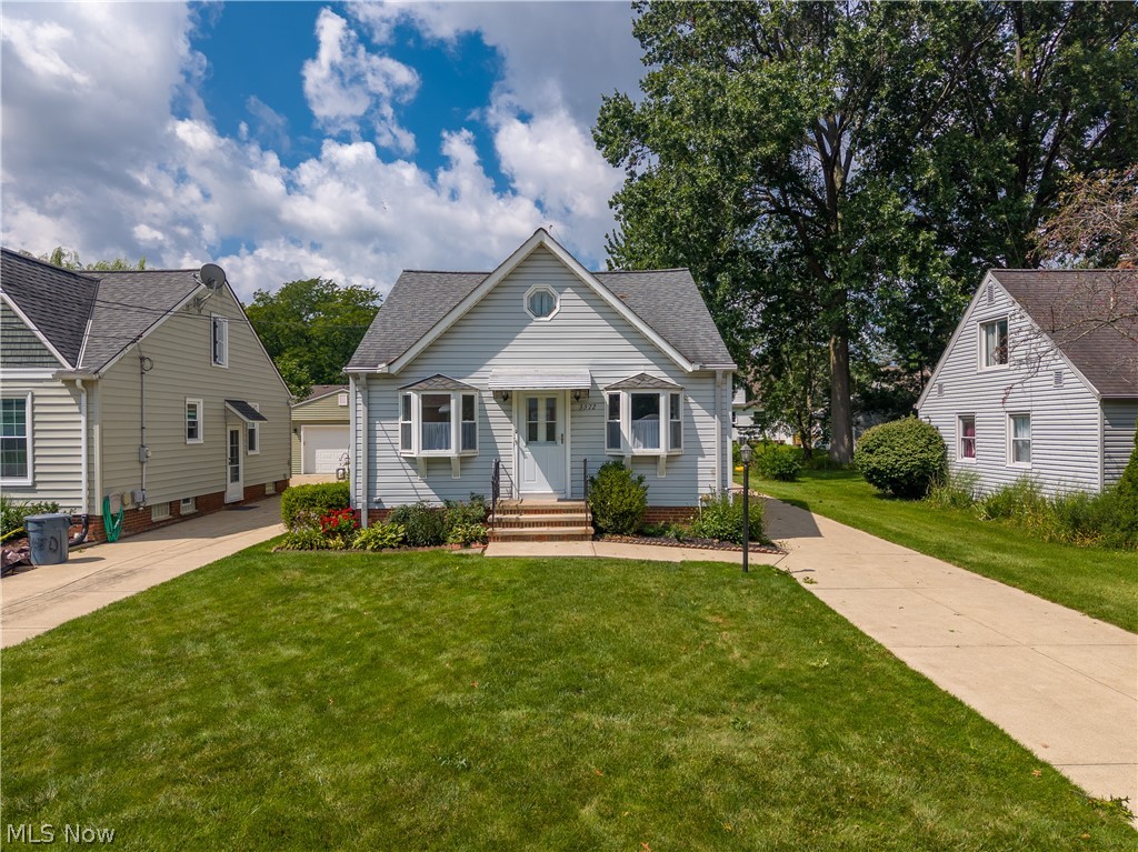 5572 Porter Road North Olmsted OH 44070