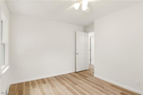 5572 Porter Road North Olmsted OH 44070