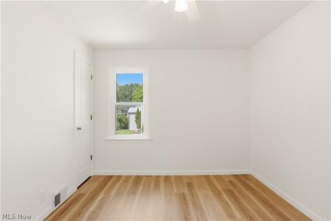 5572 Porter Road North Olmsted OH 44070