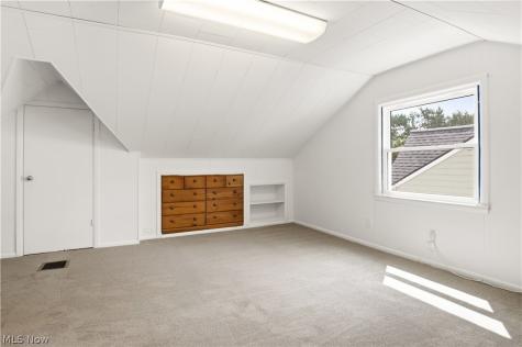 5572 Porter Road North Olmsted OH 44070