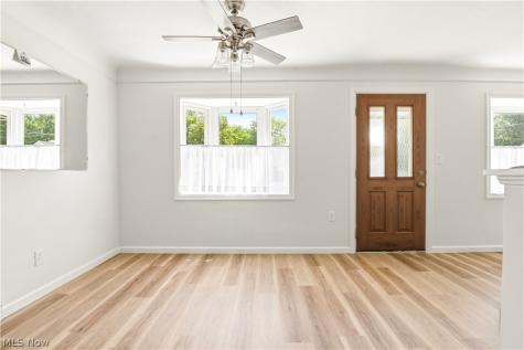 5572 Porter Road North Olmsted OH 44070