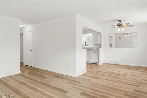 5572 Porter Road North Olmsted OH 44070