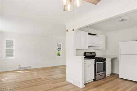 5572 Porter Road North Olmsted OH 44070