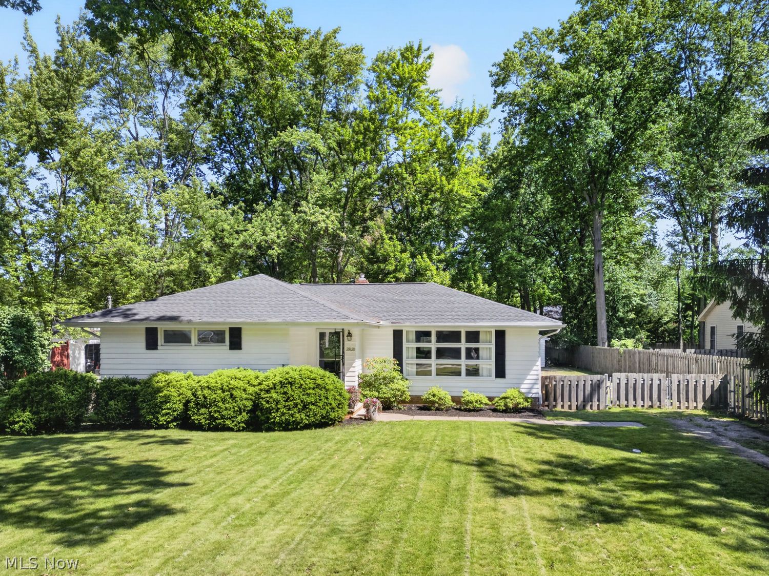 28620 Bassett Road Westlake OH 44145