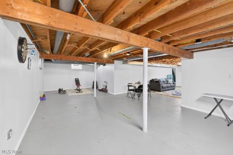 28620 Bassett Road Westlake OH 44145