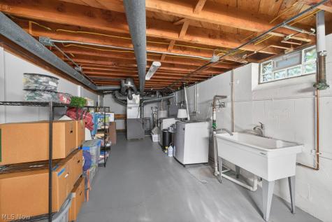 28620 Bassett Road Westlake OH 44145