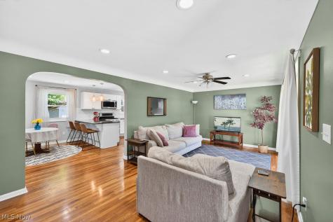 28620 Bassett Road Westlake OH 44145
