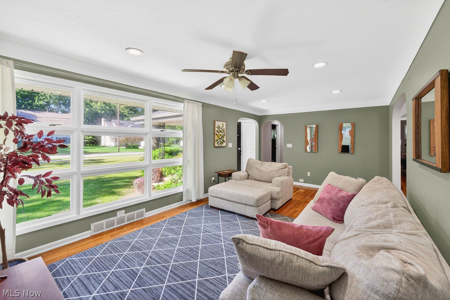 28620 Bassett Road Westlake OH 44145