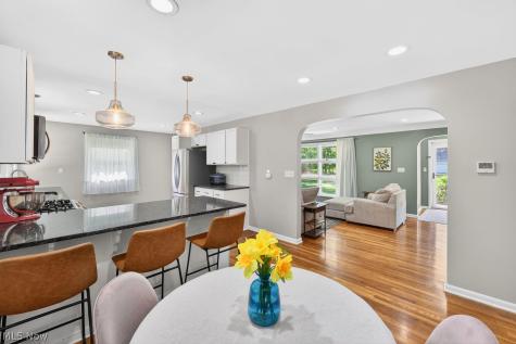 28620 Bassett Road Westlake OH 44145