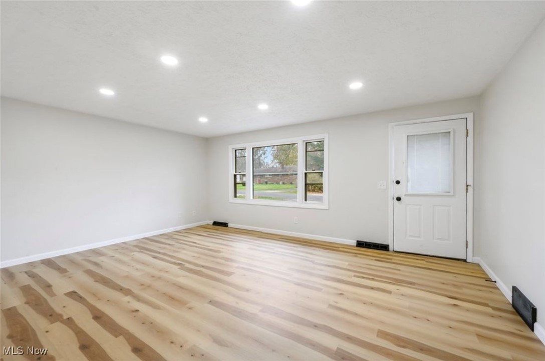 2057 Darnell Drive Coventry OH 44319