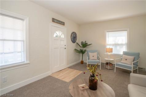 2413 Clearview Avenue NW Canton OH 44708