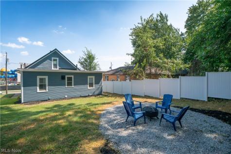 2413 Clearview Avenue NW Canton OH 44708