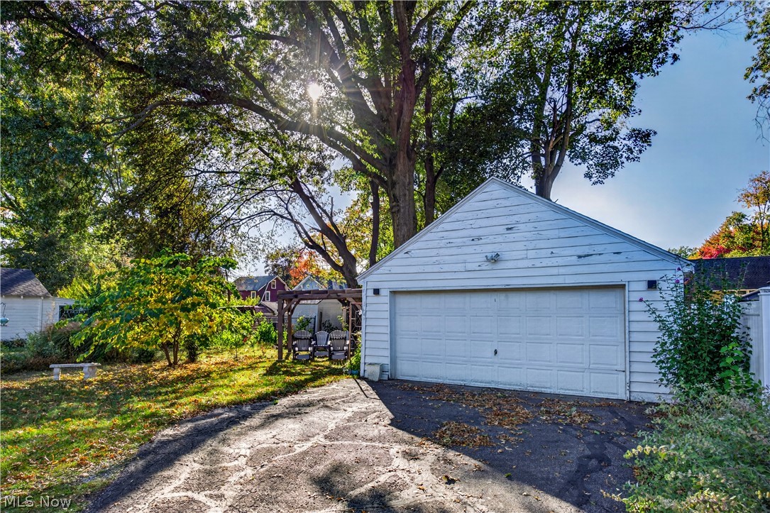 2770 Tifft Street Cuyahoga Falls OH 44221