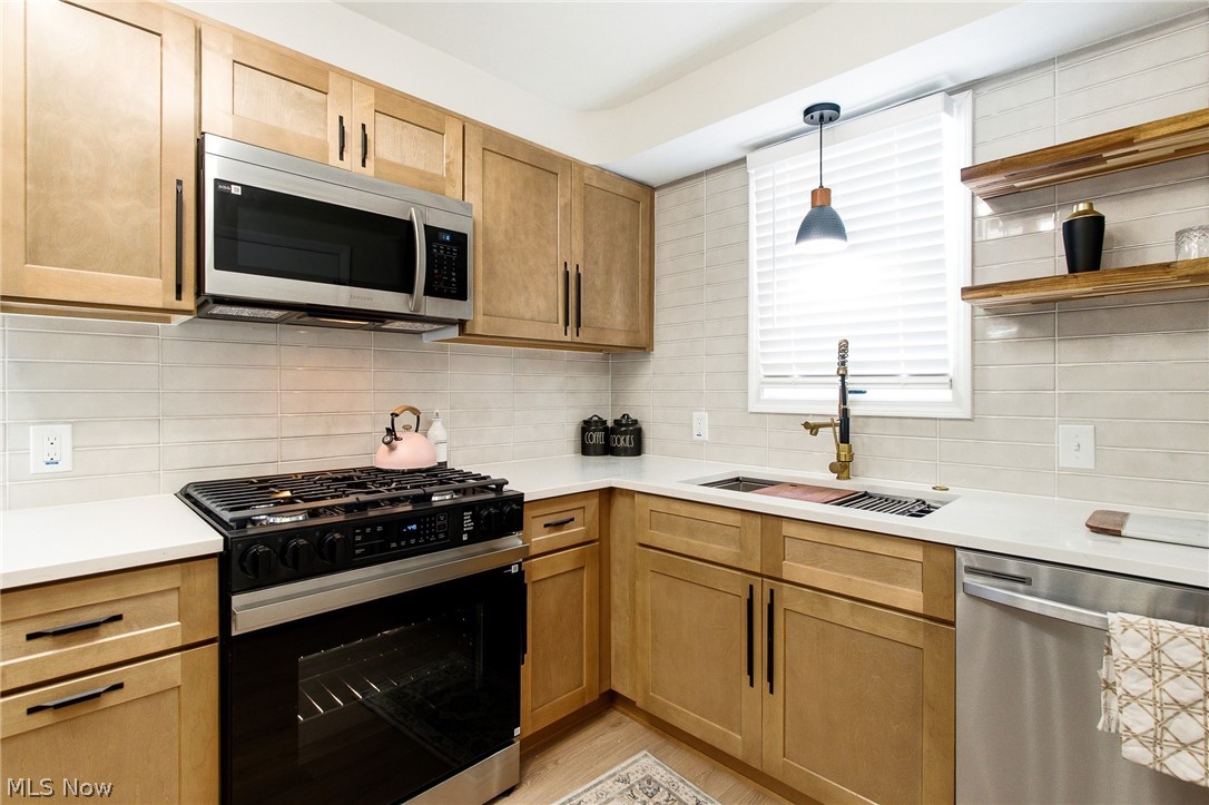 4046 Colony Road South Euclid OH 44121