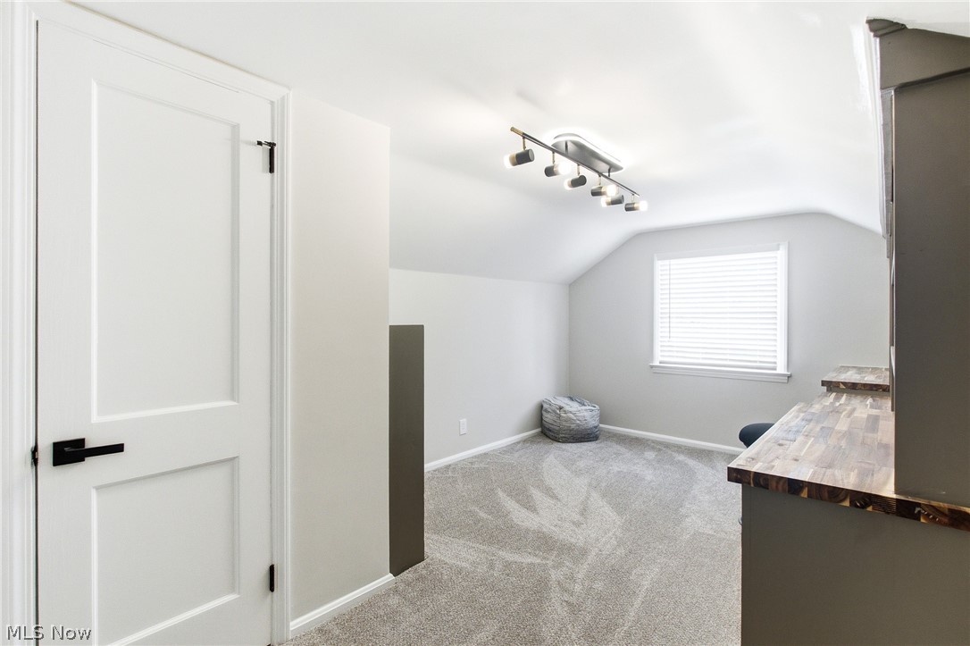 4046 Colony Road South Euclid OH 44121