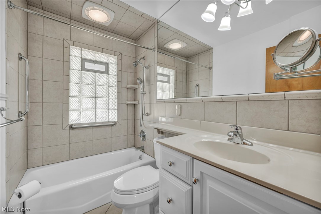 710 Bayridge Boulevard Willowick OH 44095