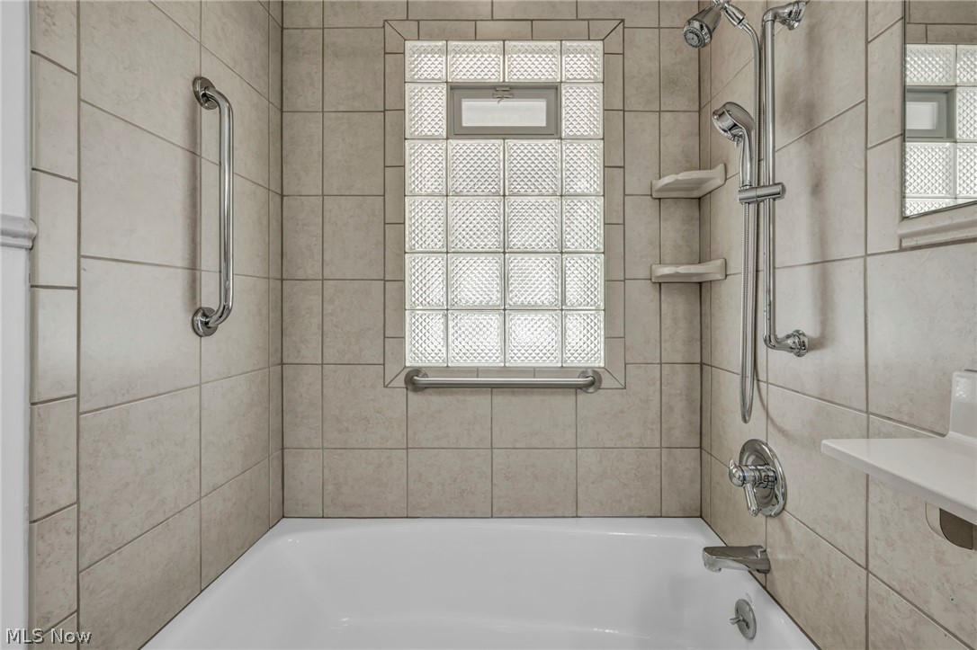 710 Bayridge Boulevard Willowick OH 44095