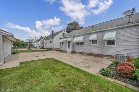 710 Bayridge Boulevard Willowick OH 44095