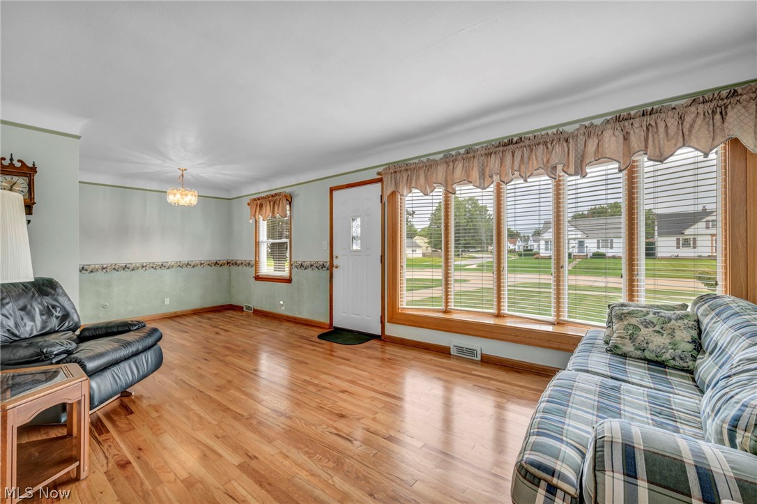 710 Bayridge Boulevard Willowick OH 44095