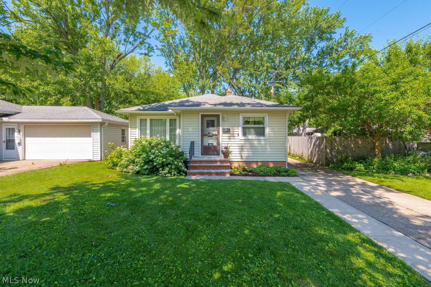 192 Belmar Boulevard Avon Lake OH 44012