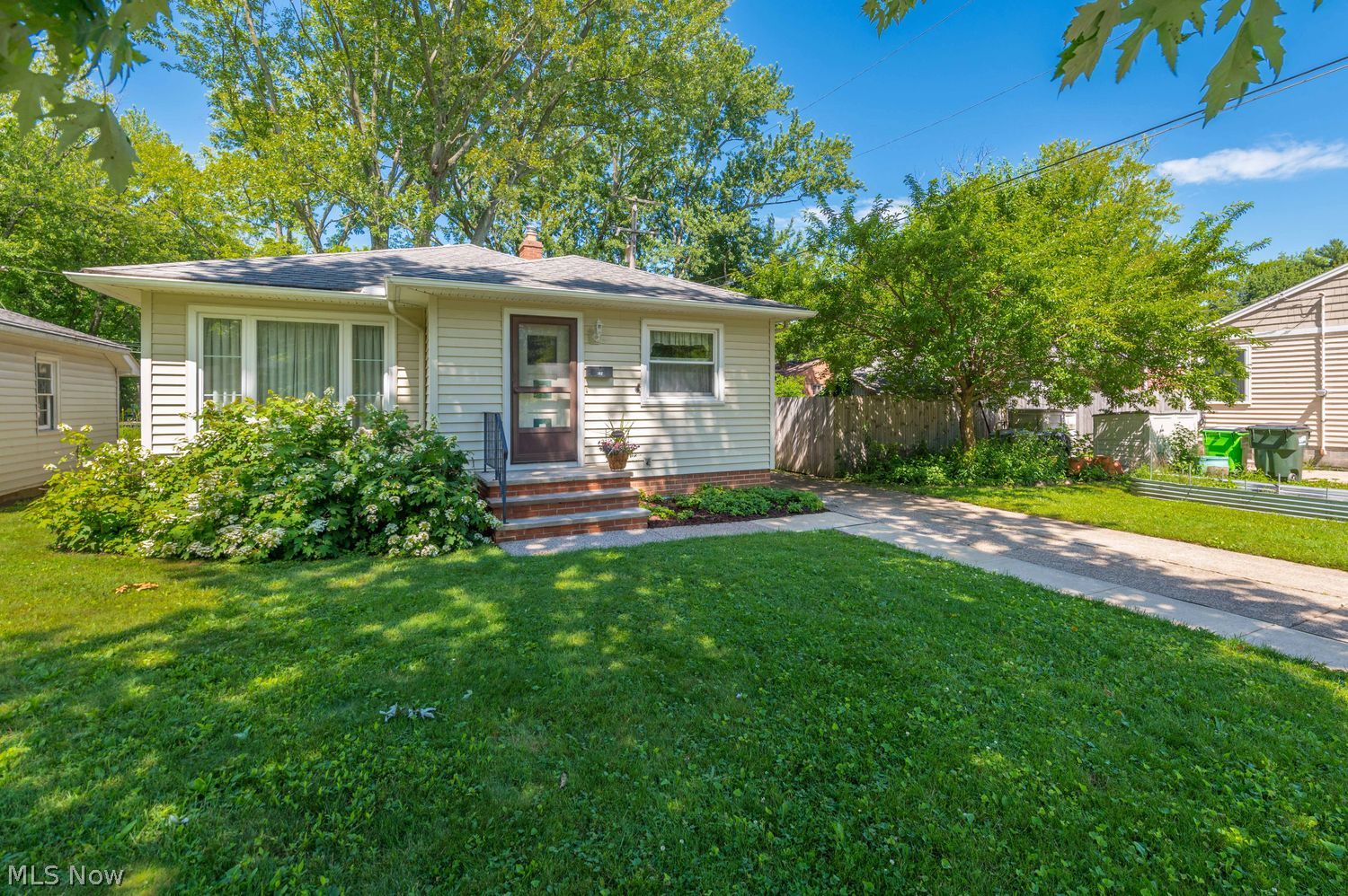 192 Belmar Boulevard Avon Lake OH 44012