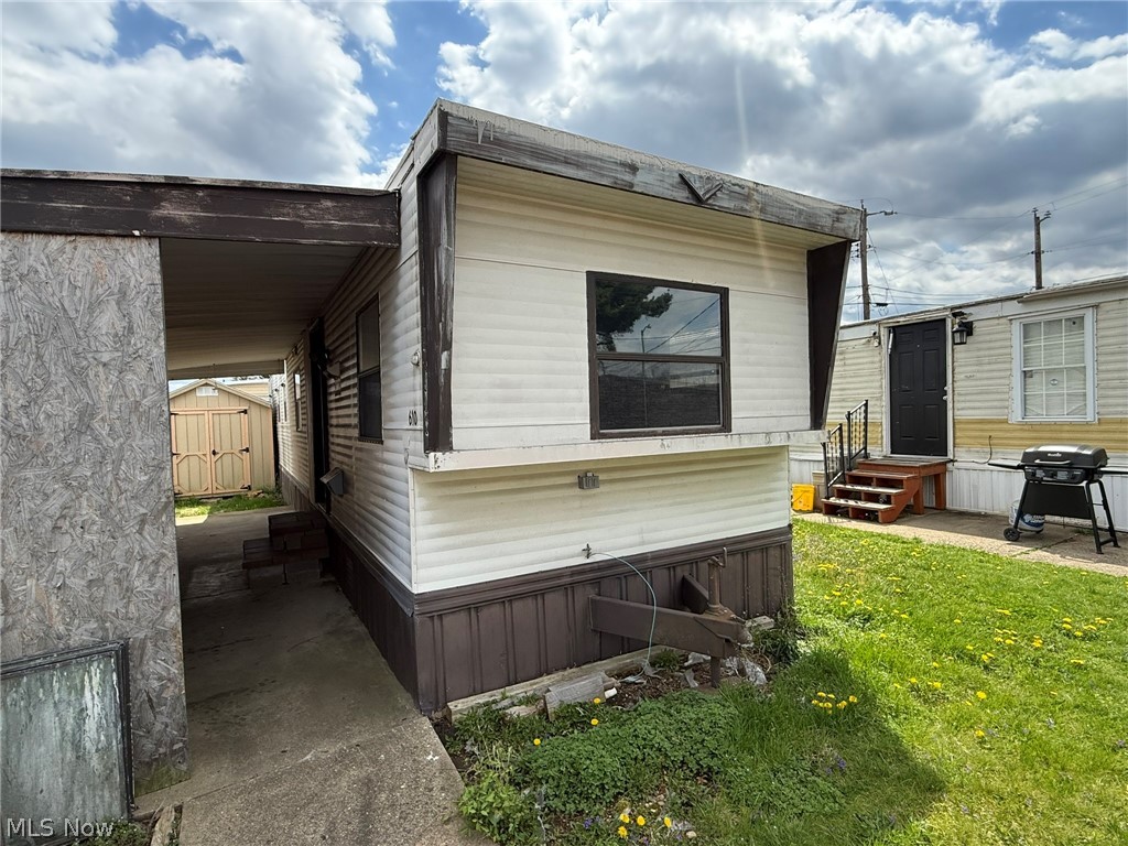 610 Karen Avenue NW New Philadelphia OH 44663