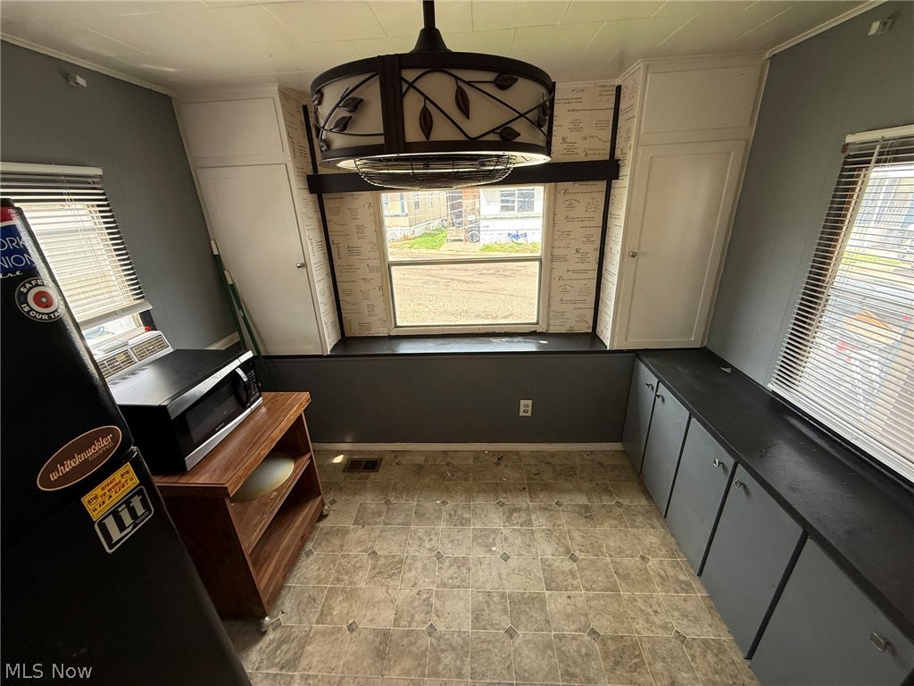 610 Karen Avenue NW New Philadelphia OH 44663