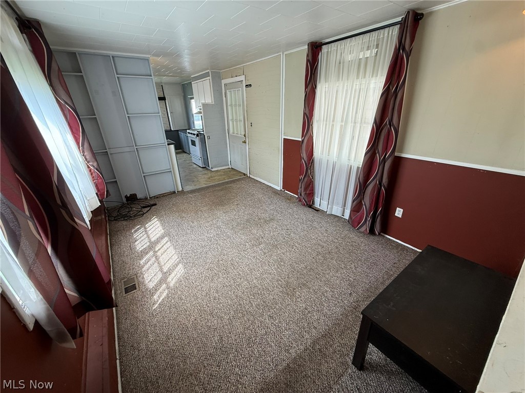 610 Karen Avenue NW New Philadelphia OH 44663