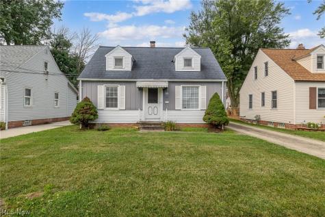 424 E 326th Street Willowick OH 44095
